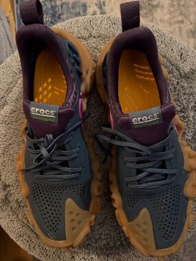 CROCS Navy Purple and Tan Athletic Lace-Up Sneakers